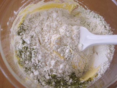 抹茶とホワイトチョコの簡単クッキー03