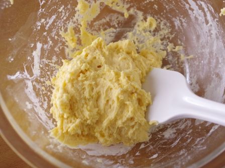 ホットケーキミックスで作るソーセージドッグパン01