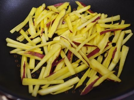 フライパンで作るセボリーの生地なし簡単キッシュ02