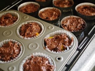ハロウィンのチョコカップケーキ04
