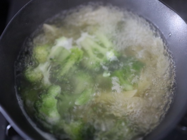 ブロッコリーとペンネのカレーマヨおかず2