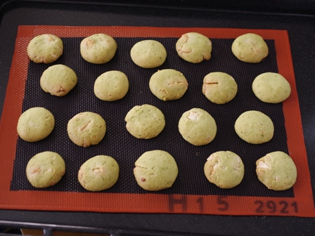 抹茶とホワイトチョコの簡単クッキー04