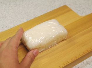 簡単おにぎりパトカーのお弁当b