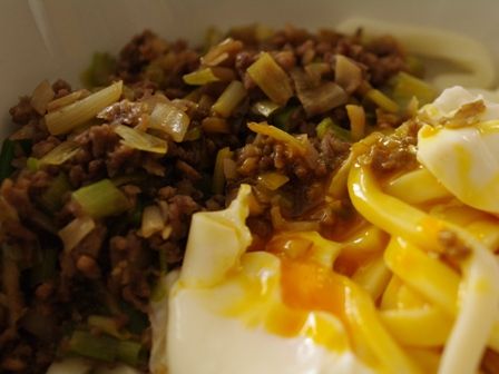 元気いっぱい☆塩麹のネギそぼろ(ぶっかけうどん)