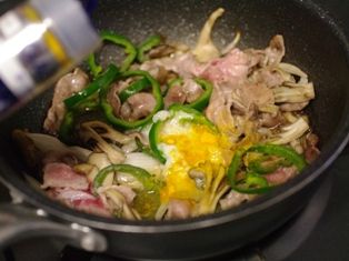 ターメリック炒めの甘旨ごはん(豚肉・はちみつ・甘麹)02