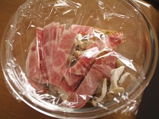きのこと豚肉のレンジおかず01