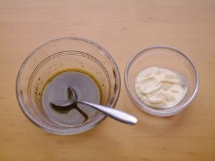 パンとサーモンの野菜たっぷりサラダ02