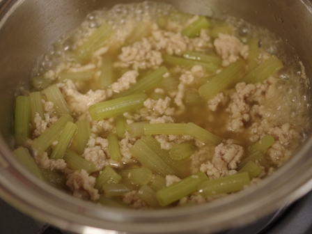 簡単和食ふきの鶏そぼろ煮03