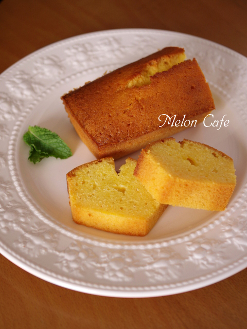 はちみつレモンのしっかりパウンドケーキ