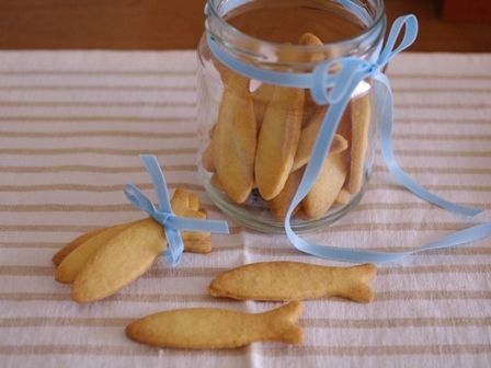 型抜きクッキーしまじろうとお魚01