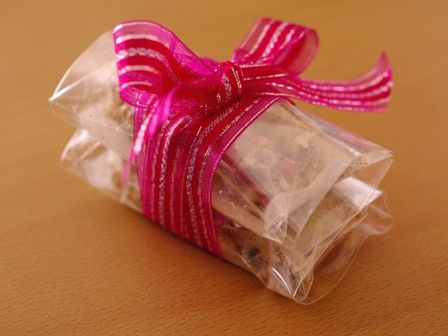ピンクペパーが決め手のホワイトチョコの簡単ざくざくシリアルバー00