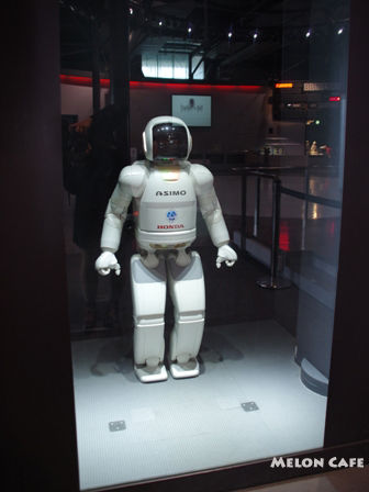 Miraikan20140426MelonCafe03ASIMO.jpg