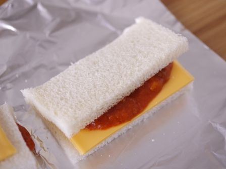 とろりサクサク焼きサンドシナイッチ02