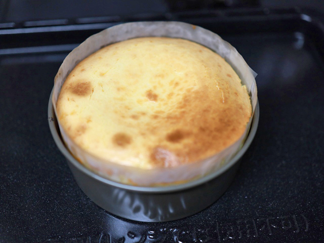 チョコチップココア台のチーズケーキ15