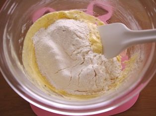 春のおうちパーティにしそ梅ミニケーキ03