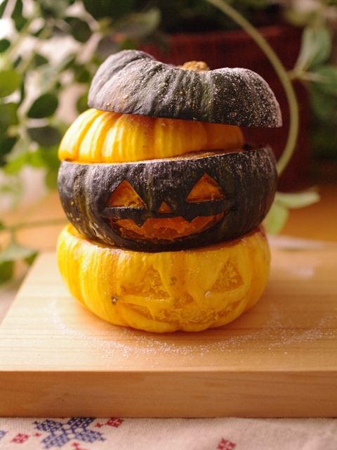 ハロウィンかぼちゃのまるごとクリームチーズケーキ