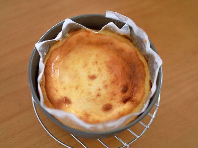 チョコチップココア台のチーズケーキ16