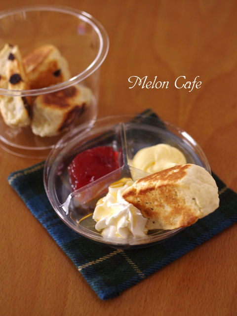 ホットケーキミックスで簡単カップスコーン