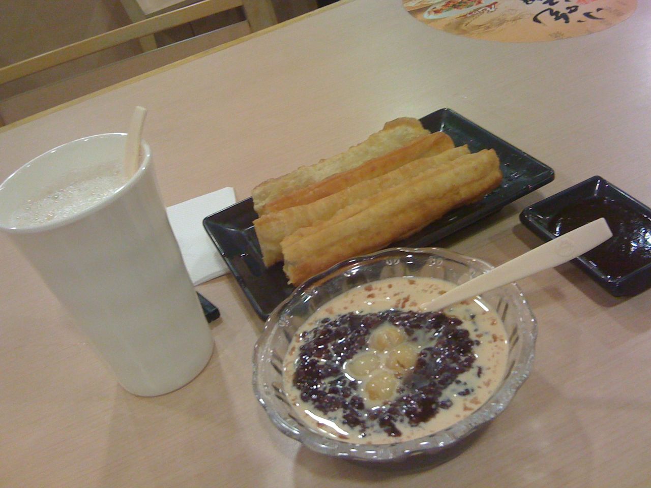 いくつかの一般的な薬はアルコールとどのように相互作用しますか?