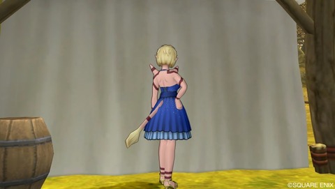 フォーマルオガ子後ろ
