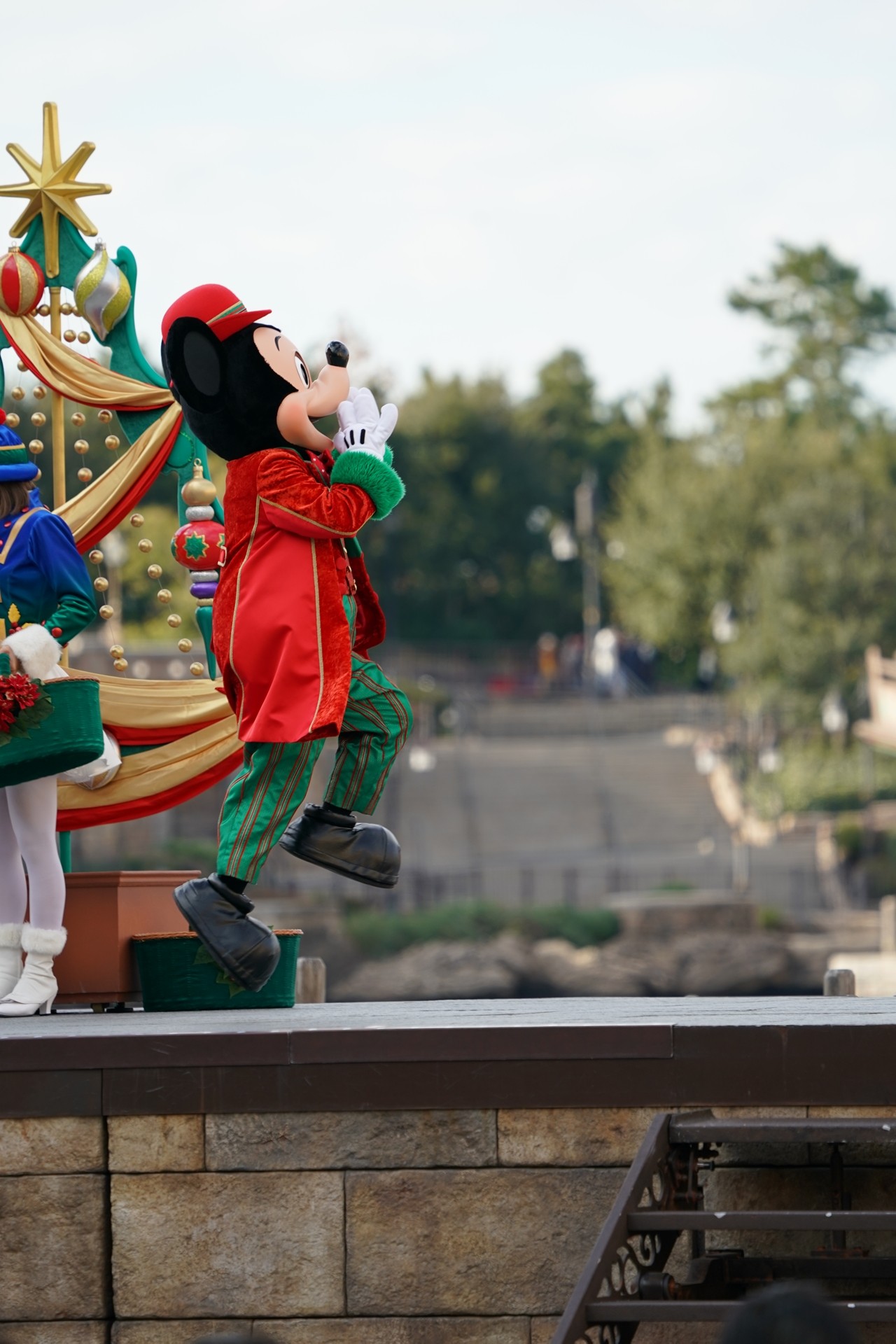 駆け足気味にパフェクリの写真 Rabbit In Dawn