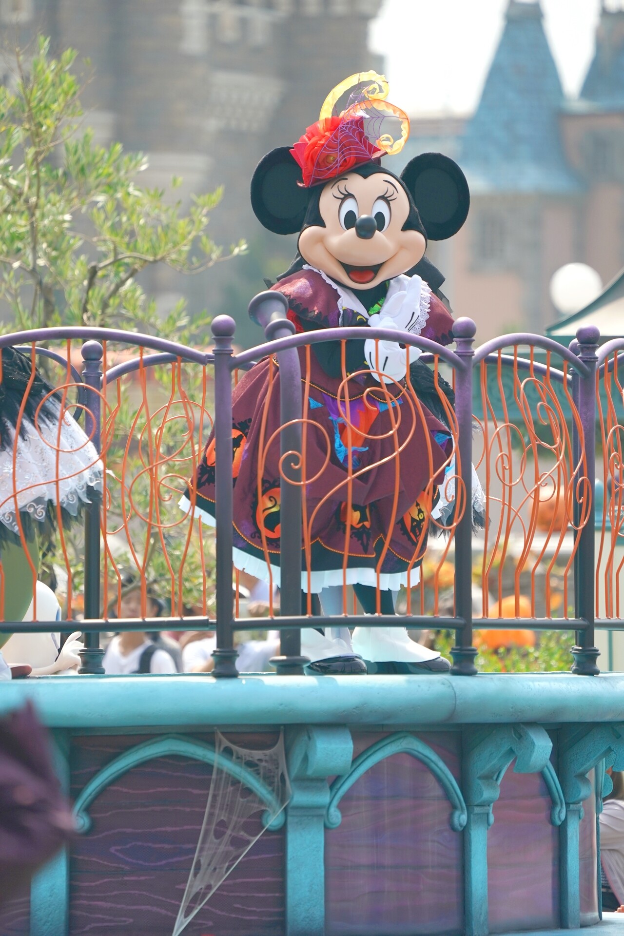 案の定 集う転売屋 Rabbit In Dawn