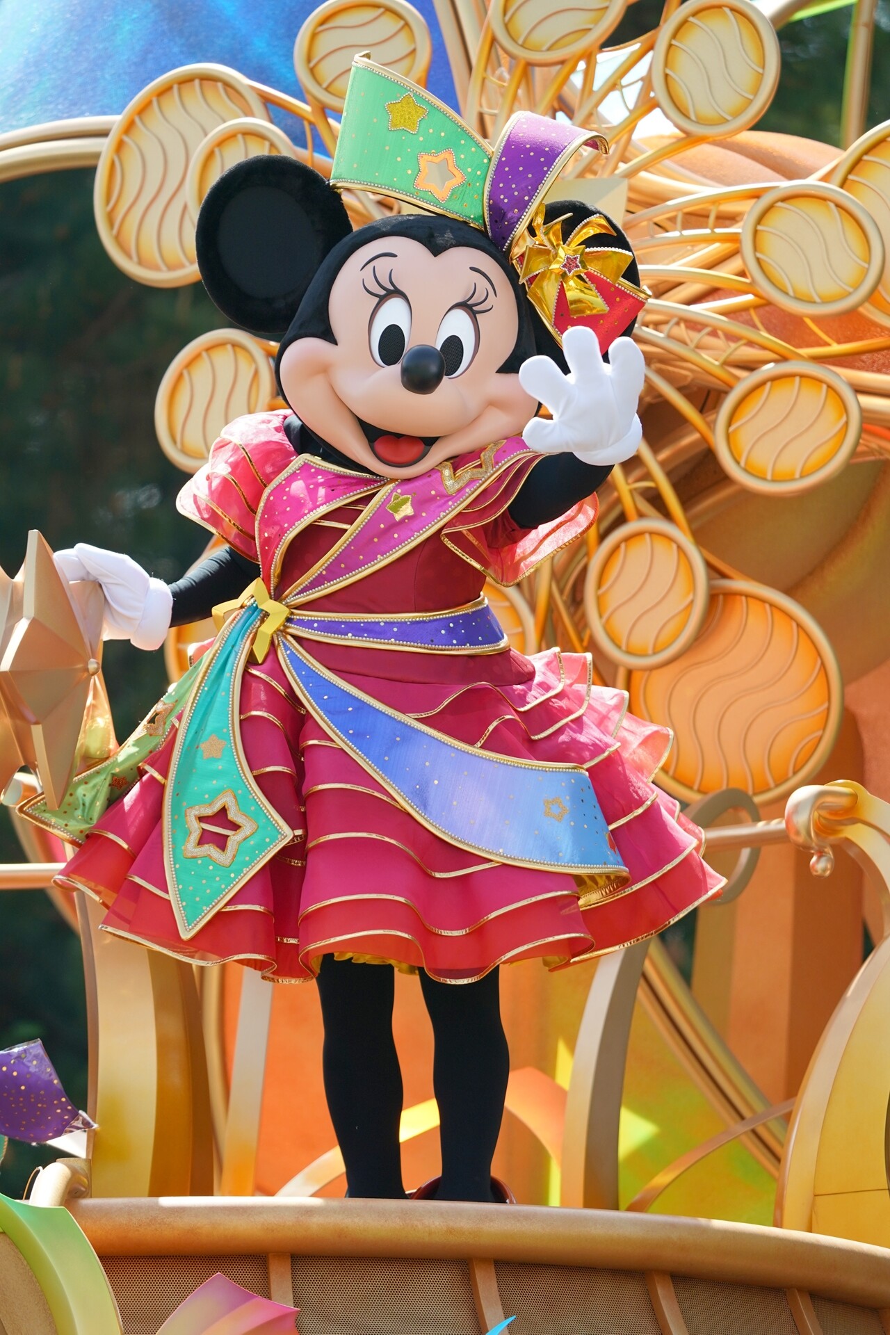 【世界限定】インビクタコラボ　ディズニー　ミニー ゴールド　可愛い Maiko Ichikawa | @zara × @disney キャットストリートPOP UP 娘