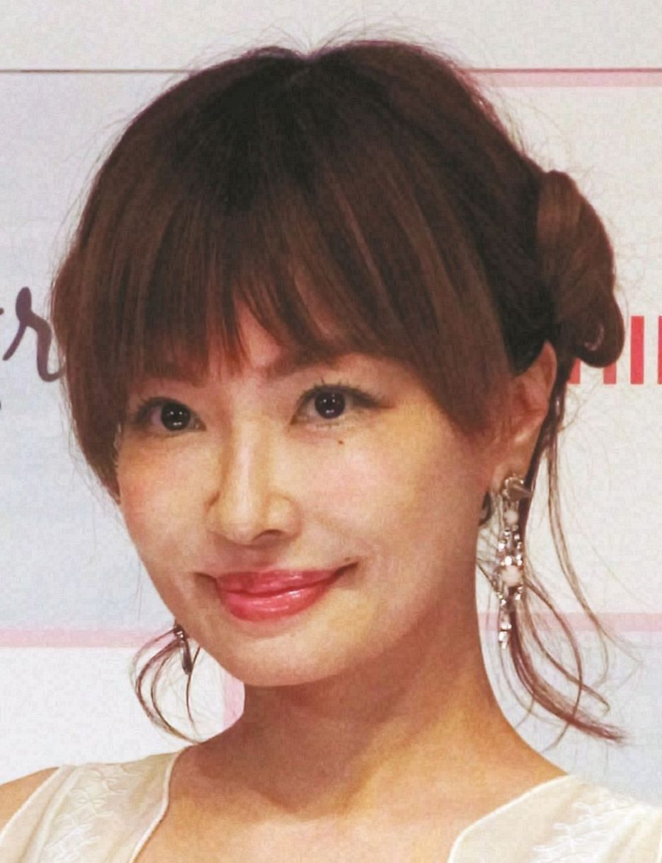 「今まで一番短い?」平子理沙の黒髪に見るクールビューティーの魅力