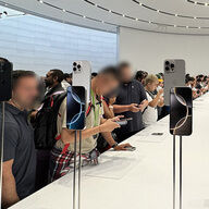iPhone16、AppleWatchS10、AirPods4をハンズオン！新機能やデザインを写真でチェック