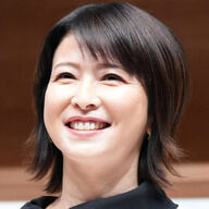 可愛い55歳！森高千里のミニスカ魅力と歌唱力に迫る