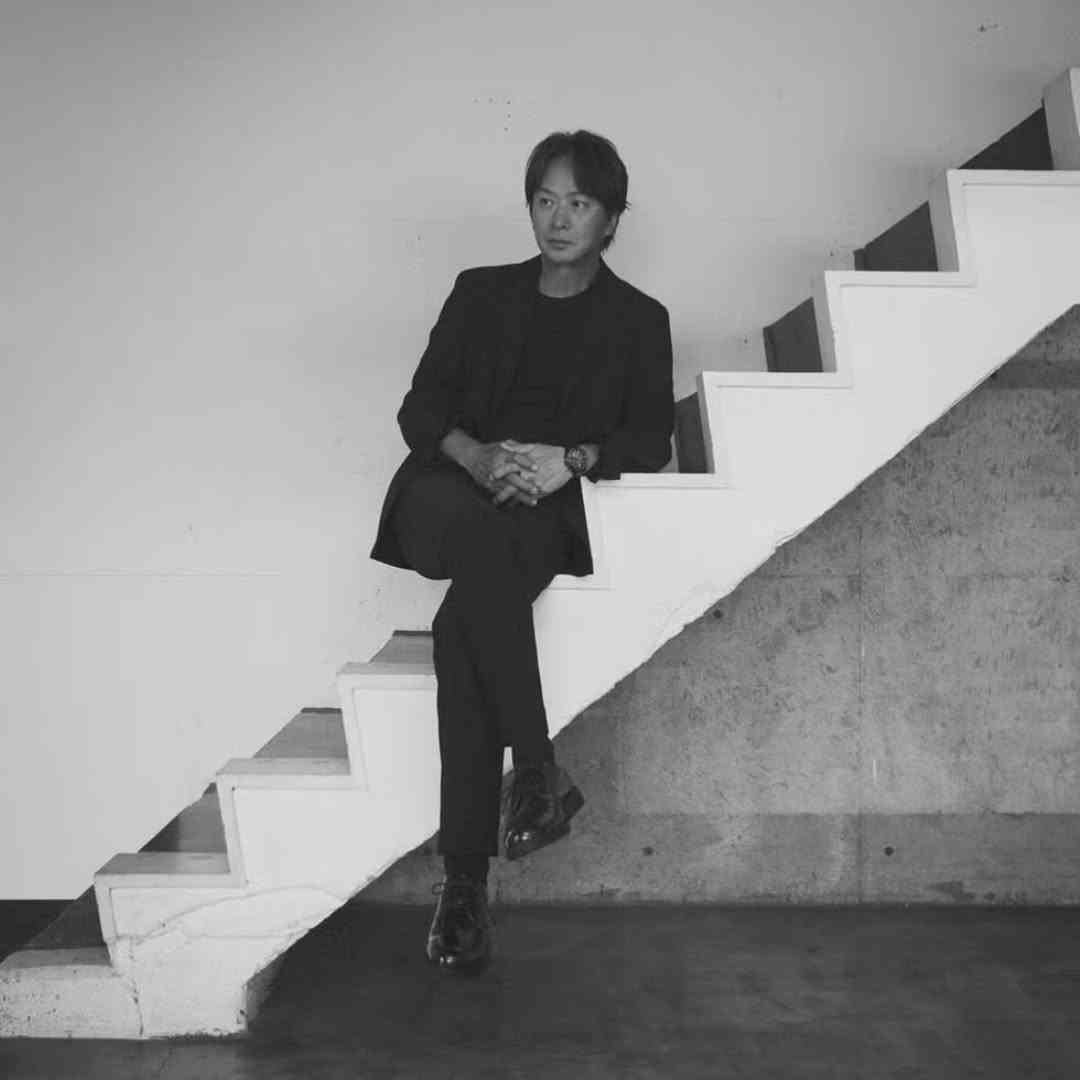 椎名桔平61歳、驚きのイメチェン姿をファンが絶賛！