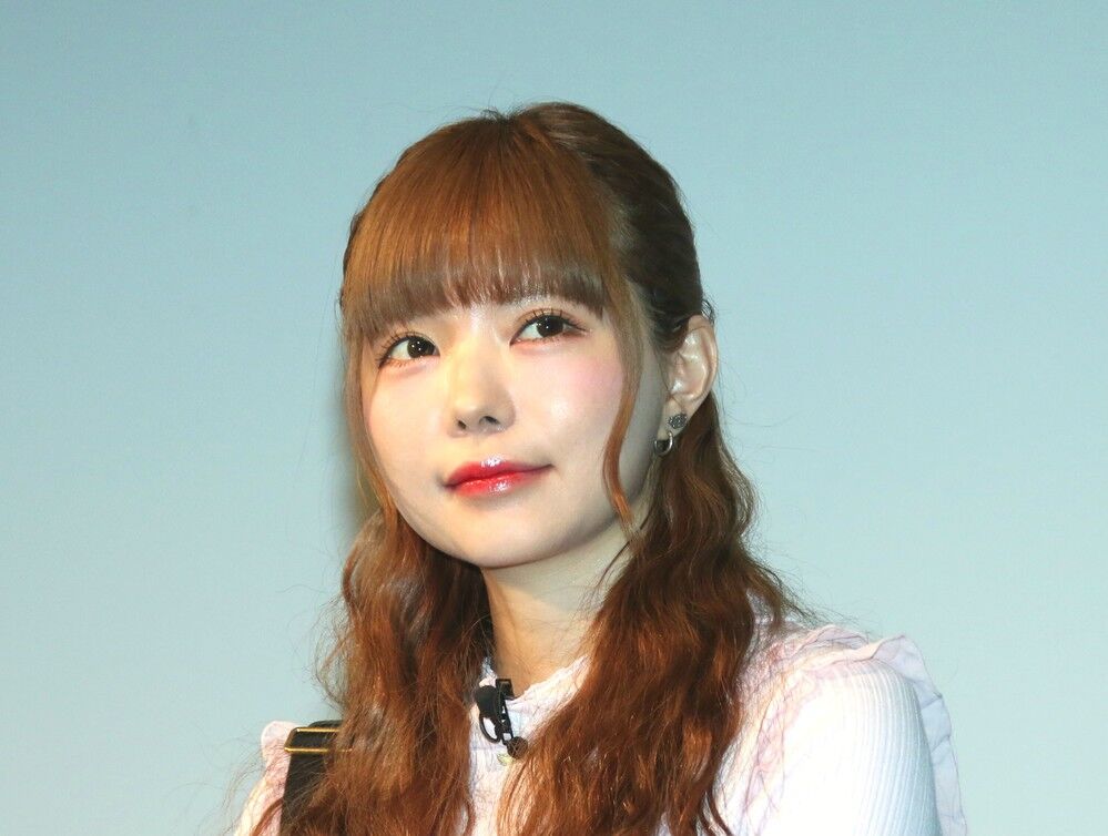益若つばさの食事シーンで話題の“誰なのか分からなくなってる”ビジュアルにファン驚き