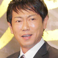 東幹久、令和の時代に驚きの黒さ！現在の姿が二度見せずにはいられない！