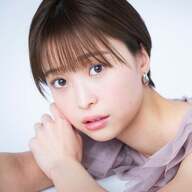 貴重写真！！渡邊渚が魅せるシースルートップスとデコ出しヘア！