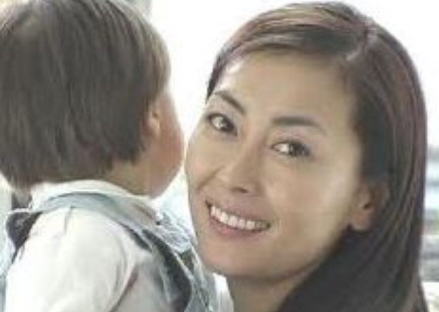 中山美穂の恋愛事情: 離婚と親権にまつわる実際の話