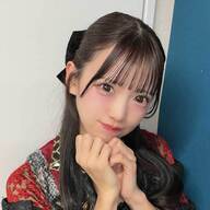 現役アイドルの衝撃ビジュアル！たるみすぎたお腹が階段状！！