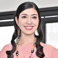 アンミカが語るほくろ除去の後悔と美の真実