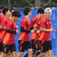 不起訴になった伊東純也が指揮官への“恩返し”を誓う