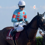 フラワーC勝ちのミアネーロ、紫苑ステークスで惜敗も調教師が称賛