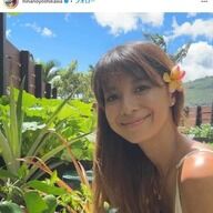 こんな４０代になりたい！！吉川ひなの、ハワイで水着姿の美女3人