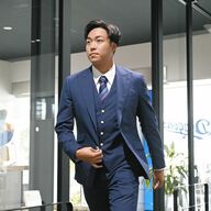 中日ドラゴンズ、戦力外通告の波：中島選手の思いと未来