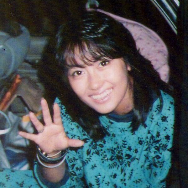 中山美穂さんの初代マネージャーが語る。胸にバスタオル撮影で泣きじゃくった少女が歩んだ道