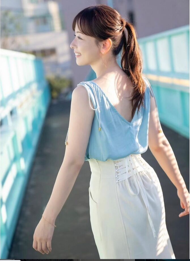 女神降臨！皆藤愛子の美しさとファッションを徹底解析