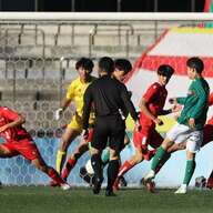 高校サッカーの熱戦：東福岡の圧巻の無失点記録とリベンジの行方