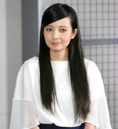急にセクシー過ぎてどうした⁉結婚7年目ベッキーの水着姿がヤバい。