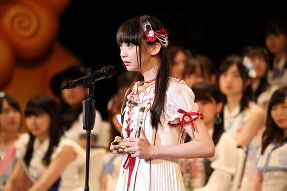 妊婦なのにへそ出しコーデ!? 26歳元NGT４８アイドルのスタイルに迫る
