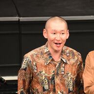 SNSに映る2人の愛：市川刺身と中嶋イッキュウの結婚の瞬間
