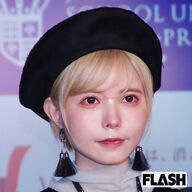 異変。益若つばさの激変ビジュで登場するも「置き物状態」に同情の声。