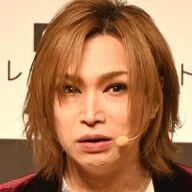 鬼龍院翔の離婚発表：意味深なプロフィール変更。ネットざわつく