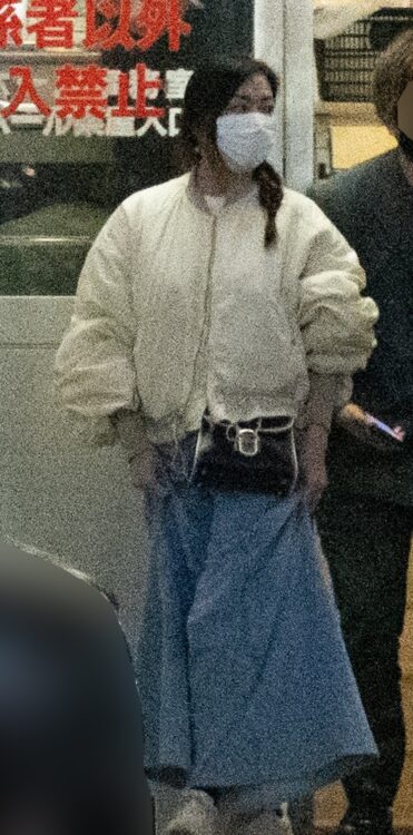 突然の悲報：中山美穂さん急逝、その時自宅前に停まっていた車両の謎